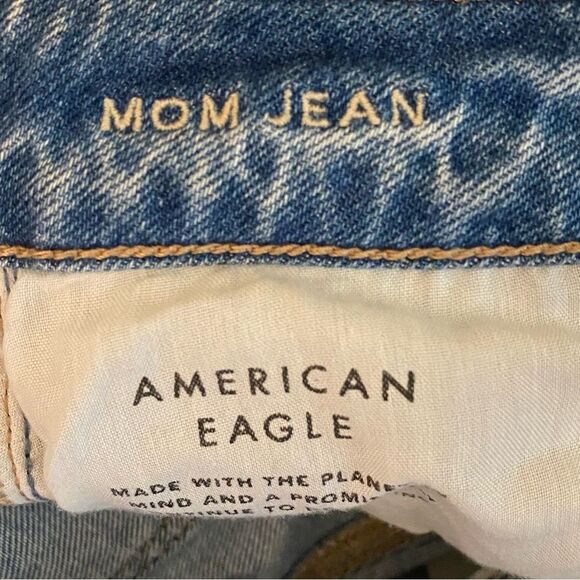 American Eagle Stretch Ripped Mom Jeans Size 00 Short Mid Rise Tappered Leg - Picture 5 of 6